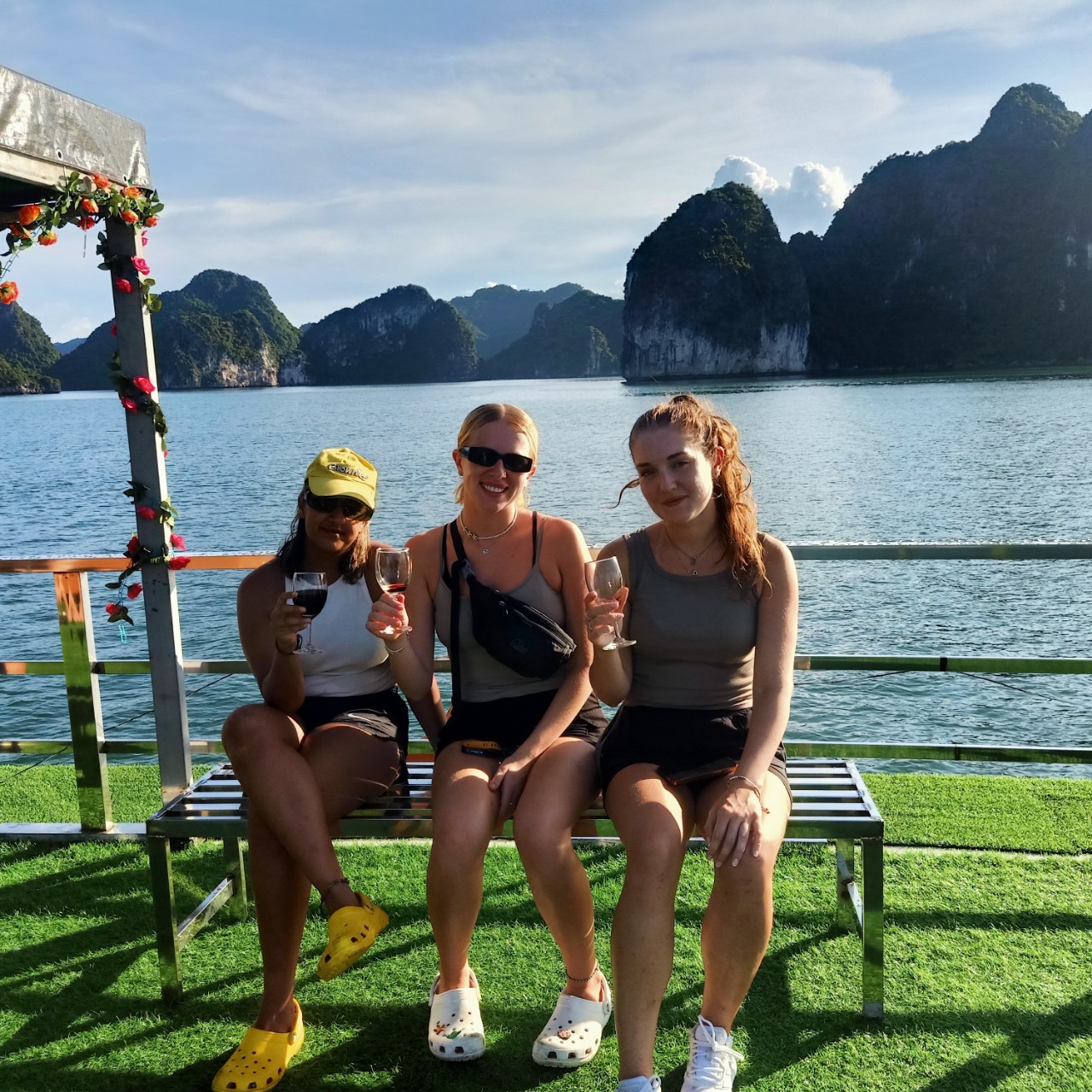 Traveling to Ha Long during the day, visiting the bay by iron ship, cars to highways, international quality.