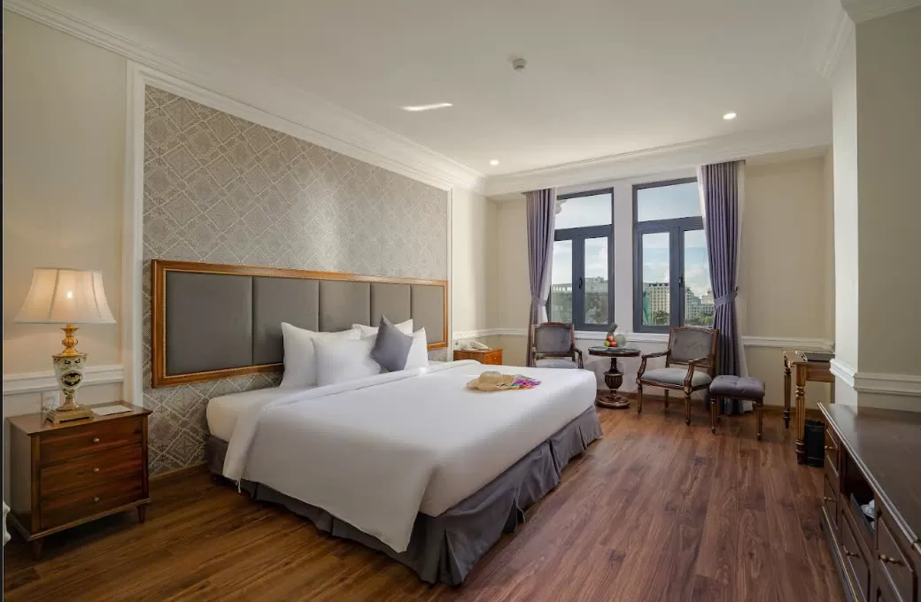 Combo 3N2Đ khách sạn AVS 4 sao + Phòng tiêu chuẩn + Ăn sáng + Dịch vụ đón tiễn sân bay