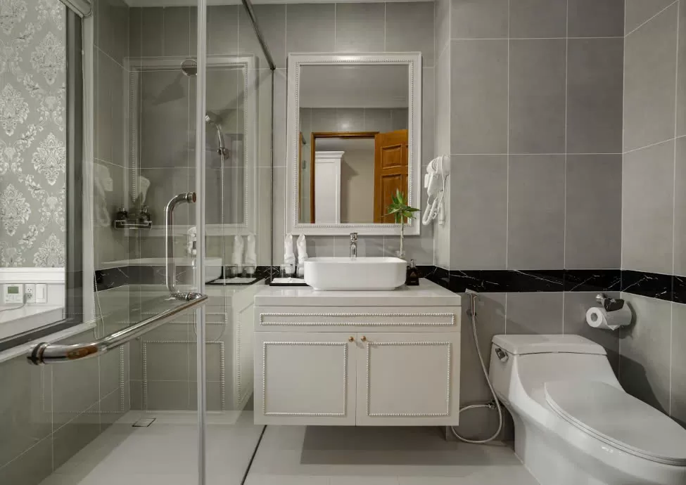 Combo 3N2Đ khách sạn AVS 4 sao + Phòng tiêu chuẩn + Ăn sáng + Dịch vụ đón tiễn sân bay
