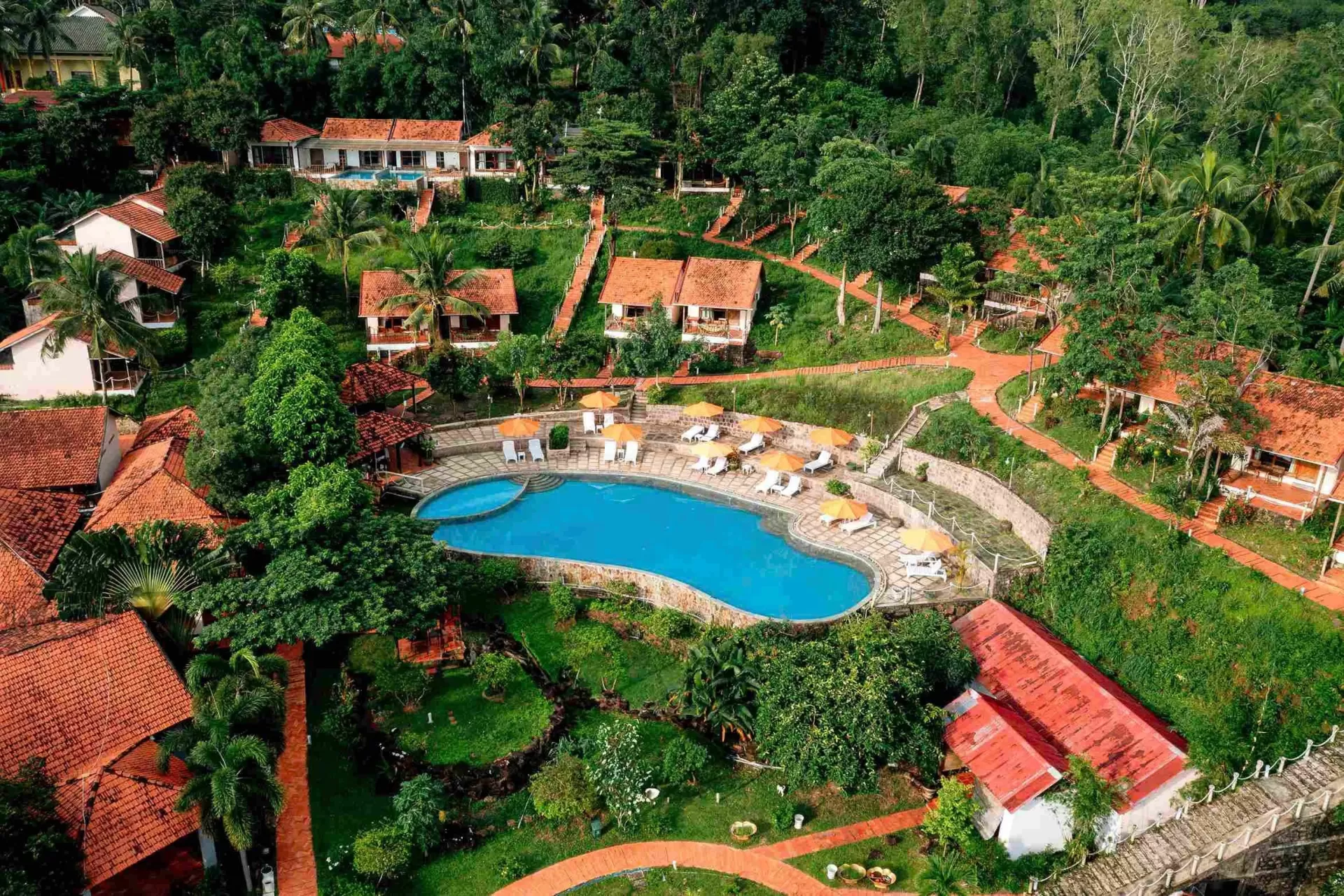 Combo 3n2đ Hotel Daisy Resort + breakfast