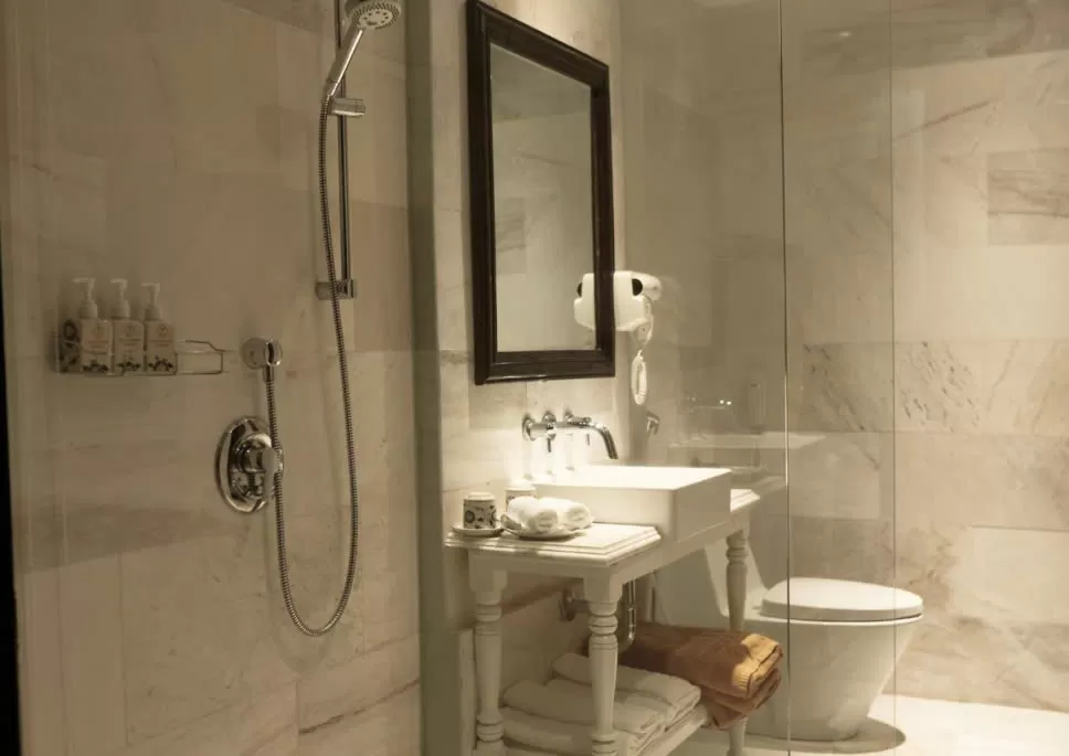 Combo 3N2Đ khách sạn 4 sao The Palmy 4 + Phòng tiêu chuẩn + Ăn sáng + Dịch vụ đón tiễn sân bay